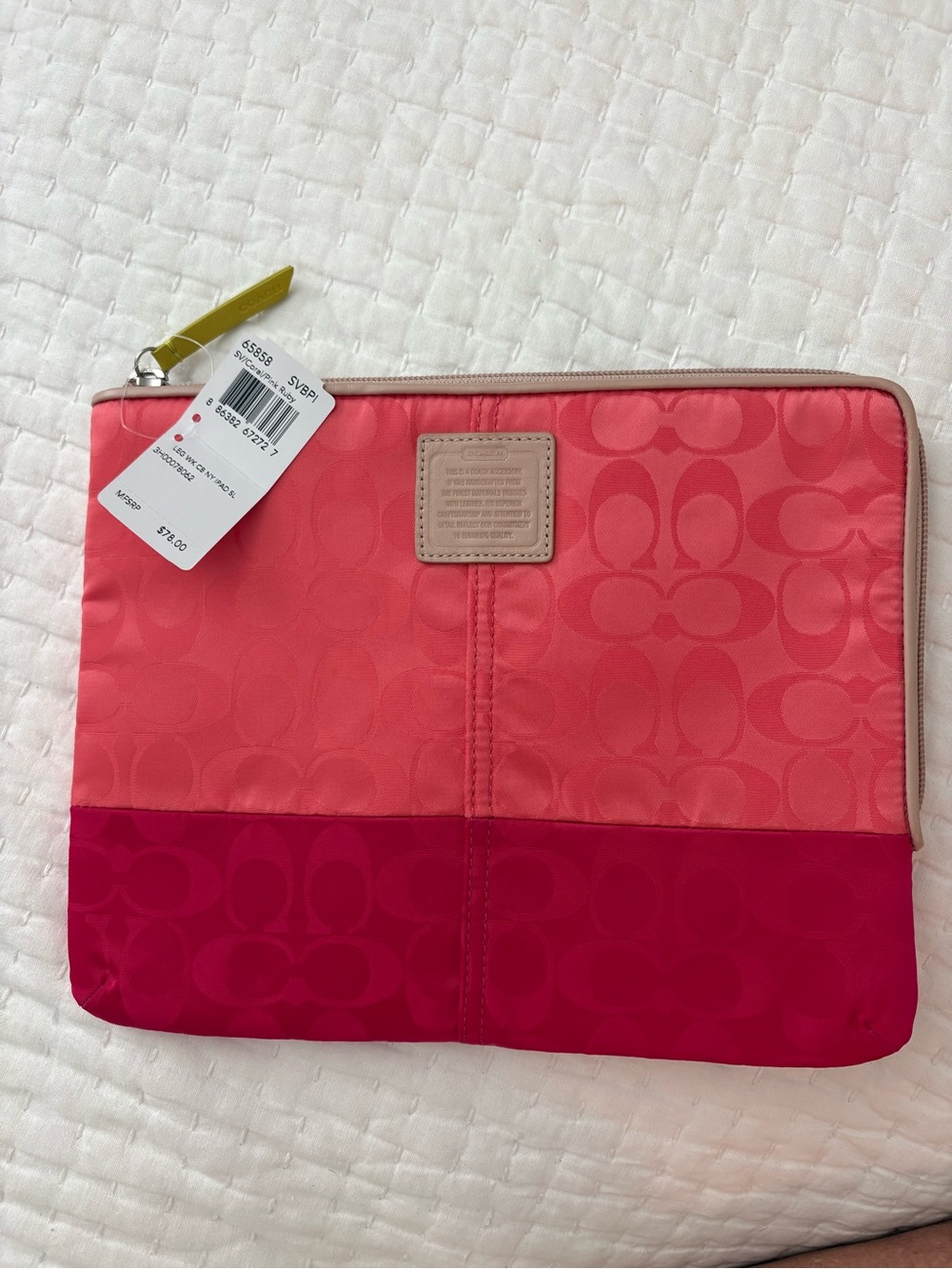 NWT Coach Legacy Weekend Colorblock iPad Sleeve F65858 Pink